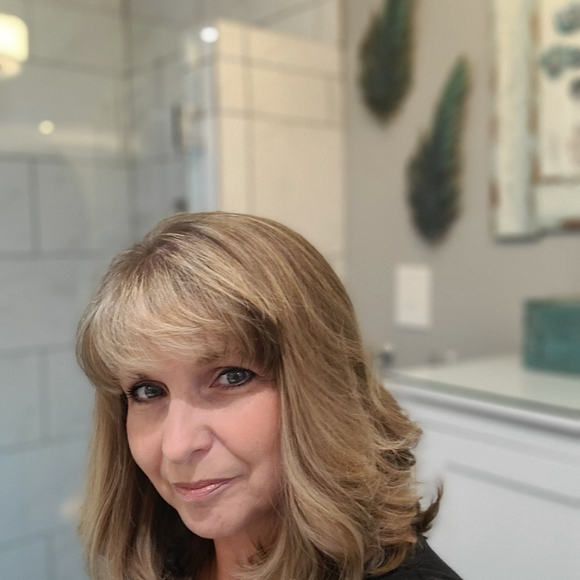 Meet your Posher, Annette - Picture 10 of 15